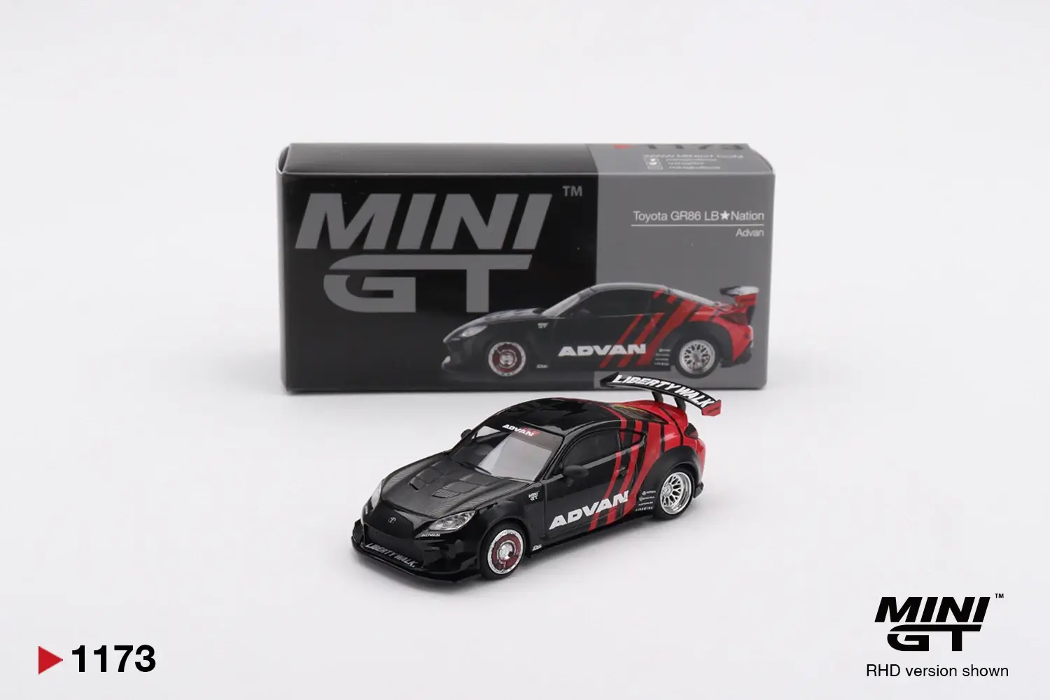 MiniGT #1173 Toyota GR86 LB★Nation Advan